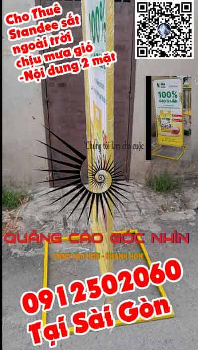 Standee 80x180 cm ngoài trời chống gió lật